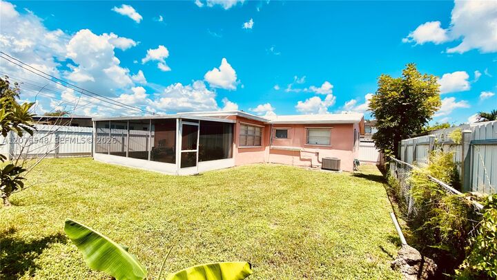 Property Photo: 6250 SW 21 Street FL 33023