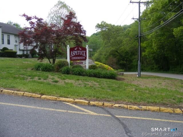 Property Photo:  18 Aspetuck Village 18  CT 06776 