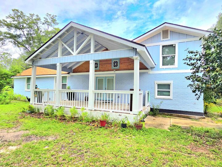 Property Photo: 747 Old Federal Road FL 32351