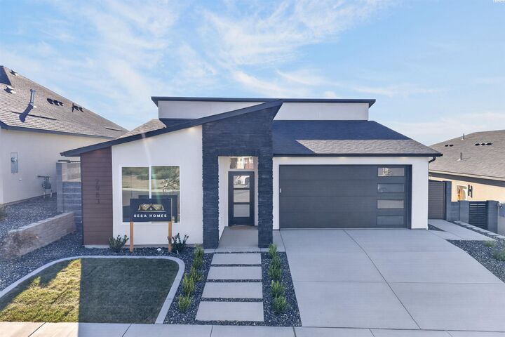 Property Photo:  2983 Meadowlark Ave  WA 99352 