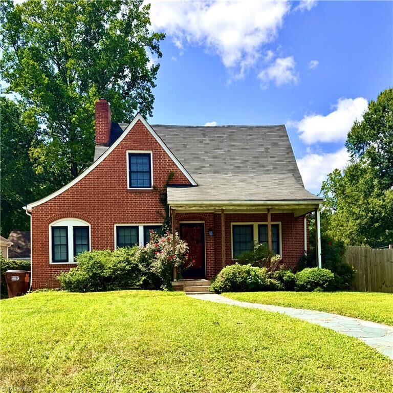 Property Photo: 923 N Rotary Drive NC 27262