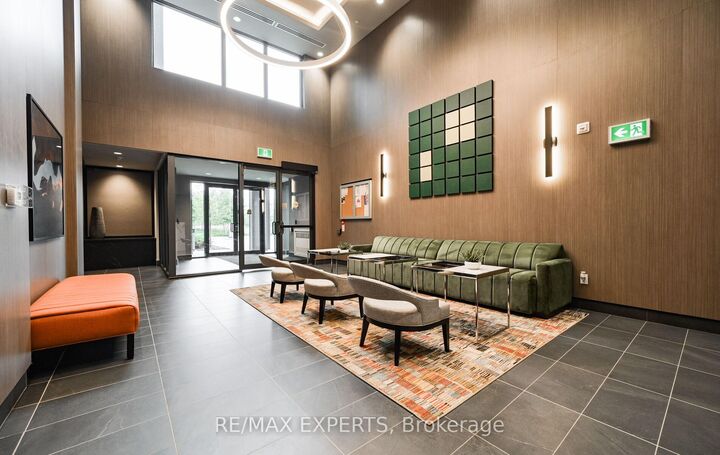 Property Photo:  95 Dundas Street W 211  ON L6M 5N4 