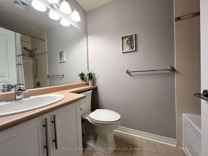 Property Photo: 3515 Kariya Drive S 1205 ON L5B 0C1