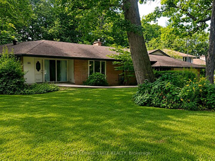 Property Photo: 44 Colquhoun Crescent ON L9C 4W8