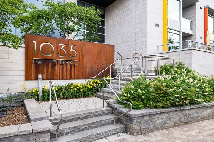 Property Photo:  1035 Bank Street 1103  ON K1S 5K3 