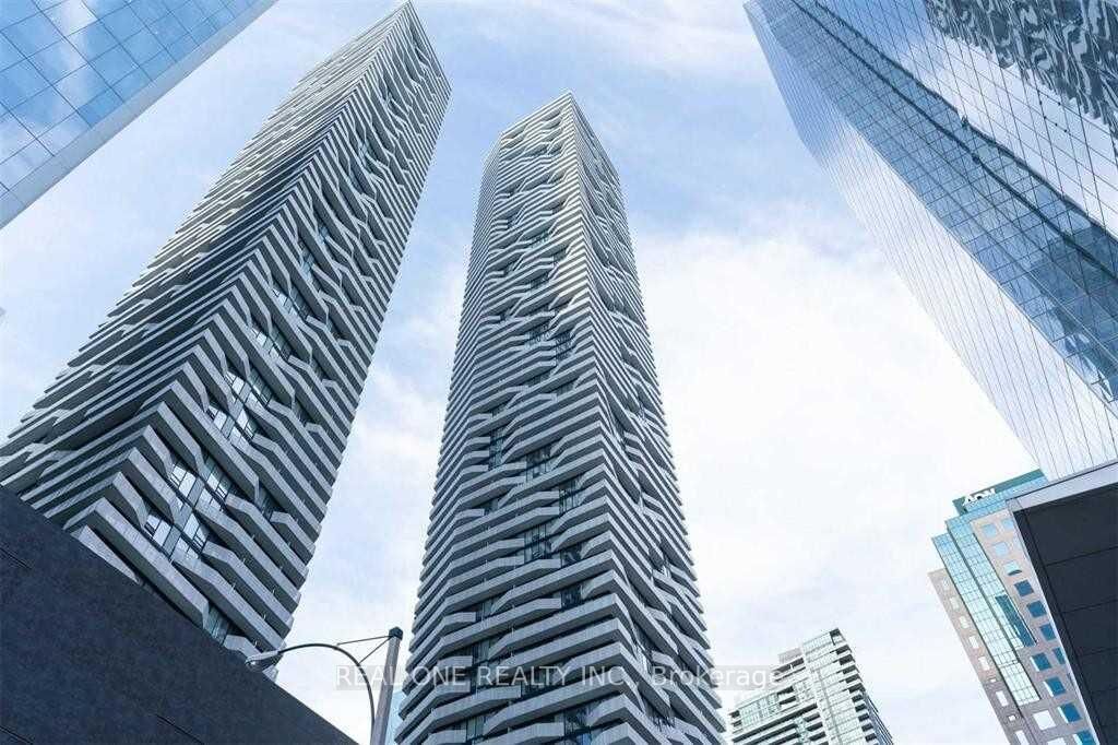 Photo de la propriété:  88 Harbour Street 7007  ON M5J 0C3 