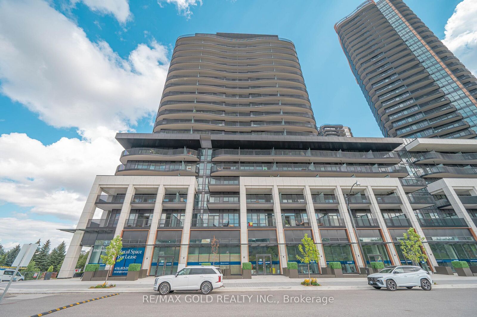 Property Photo:  75 Billes Heights 229  ON M2K 0J8 