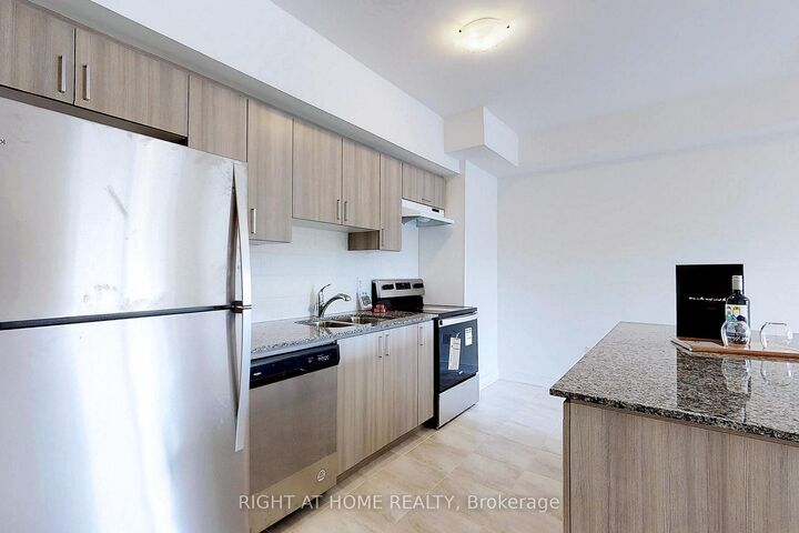 Property Photo:  8 Culinary Lane 204  ON L9J 0T2 