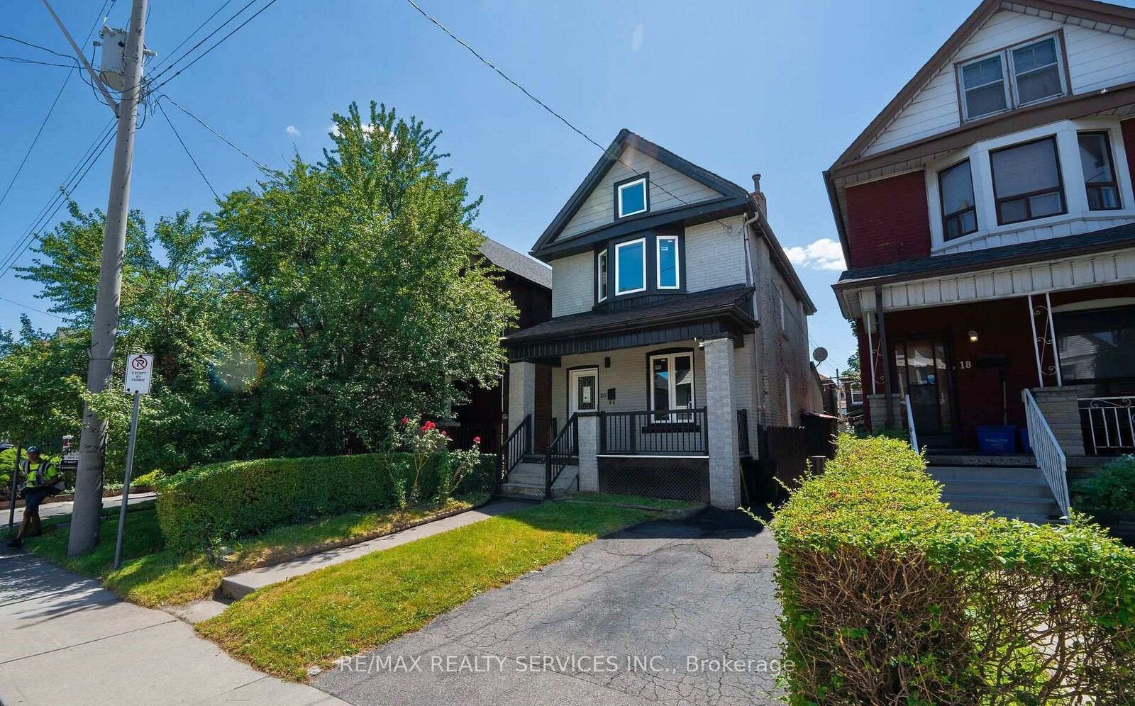 Property Photo:  20 Somerset Avenue  ON L8L 2L5 