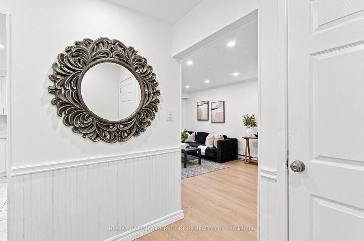 Property Photo: 33 Taunton Road E 23 ON L1G 3T6