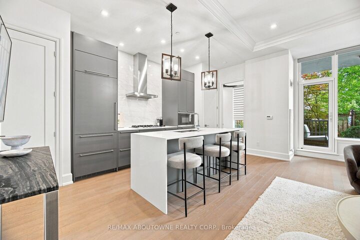 Property Photo:  1441 Elgin Street 106  ON L7S 1E6 