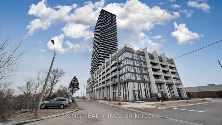 Property Photo:  36 Zorra Street 515  ON M8Z 0G5 