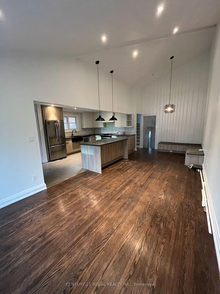 Property Photo:  127 Bellman Avenue  ON M8W 4A6 