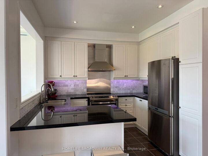 Property Photo:  49 Staglin Court  ON L6C 0K8 
