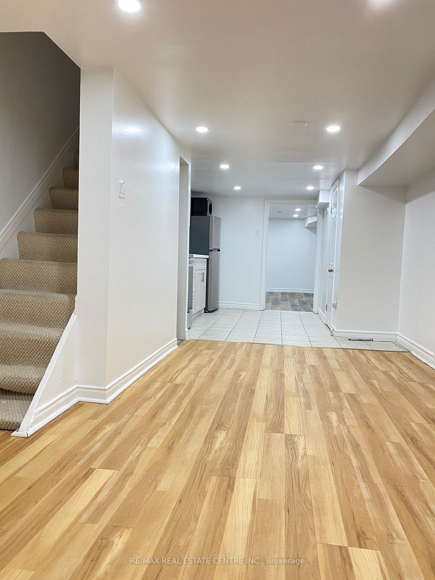Property Photo: 472 Lansdowne Avenue Lower ON M6H 3Y3