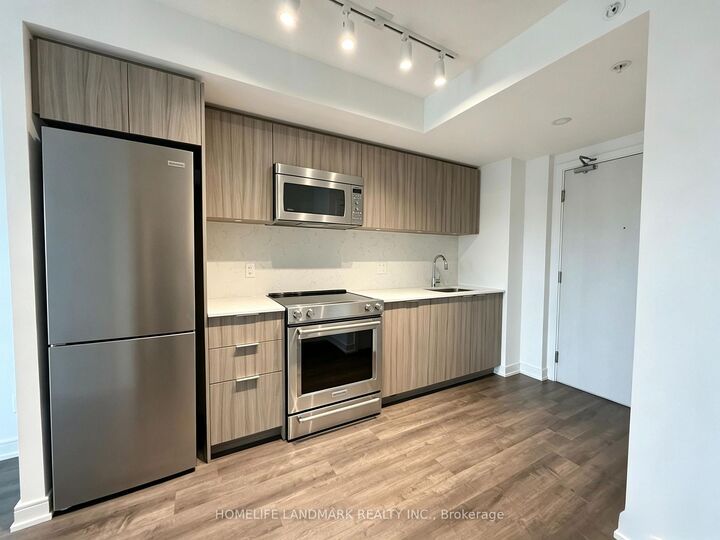 Property Photo:  30 Samuel Wood Way 312  ON M9B 1B1 