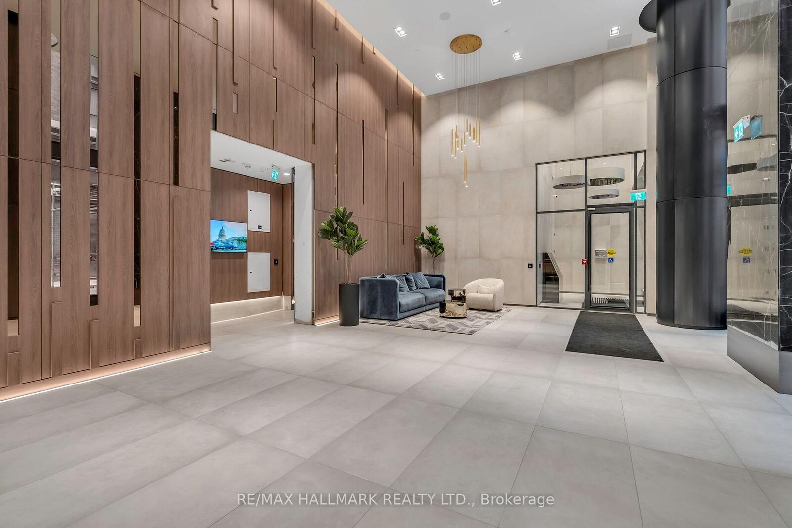 Property Photo:  55 Mercer Street 3212  ON M5V 1H2 