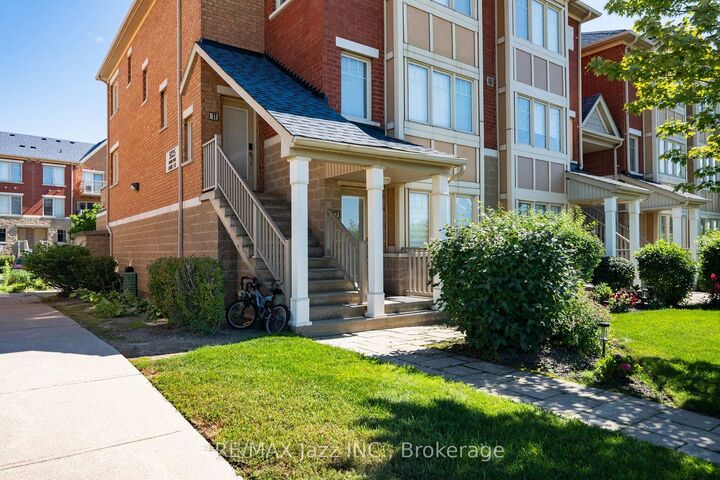 Property Photo:  5025 Ninth Line 12  ON L5M 0E9 