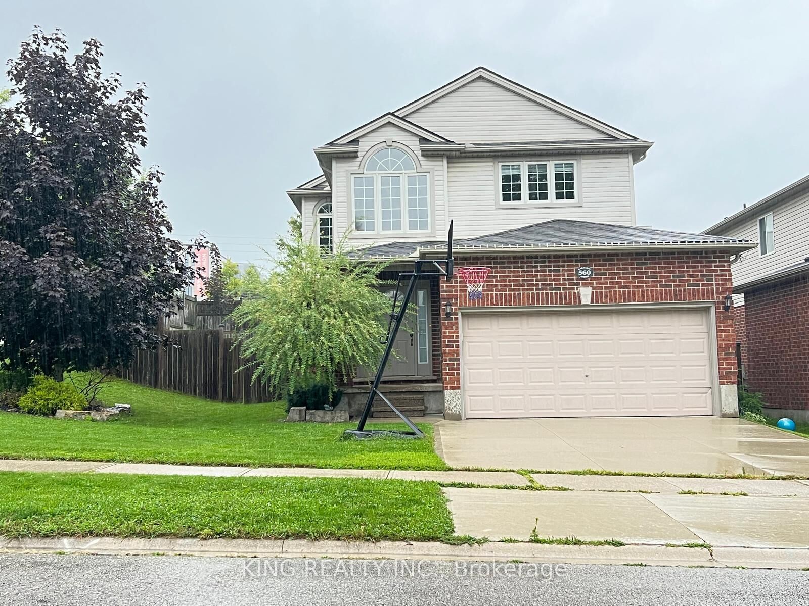 Property Photo:  560 Garibaldi Avenue  ON N5X 4K2 