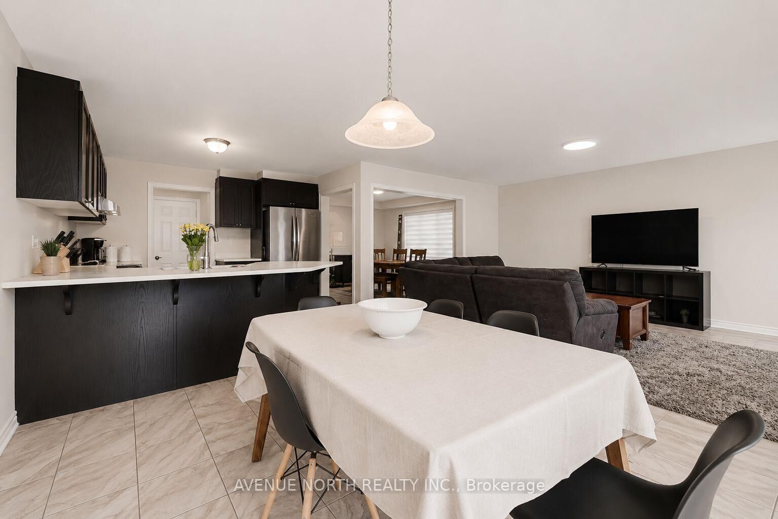 Property Photo:  516 Arum Terrace  ON K4A 1E5 