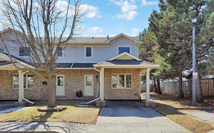 Property Photo:  9 Wentworth Drive 13  ON L3M 5H9 