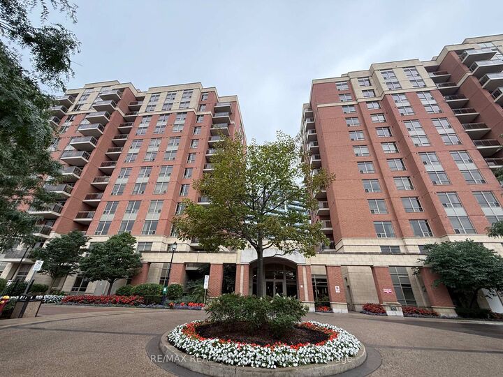Property Photo:  73 King William Crescent 201  ON L4B 0C2 
