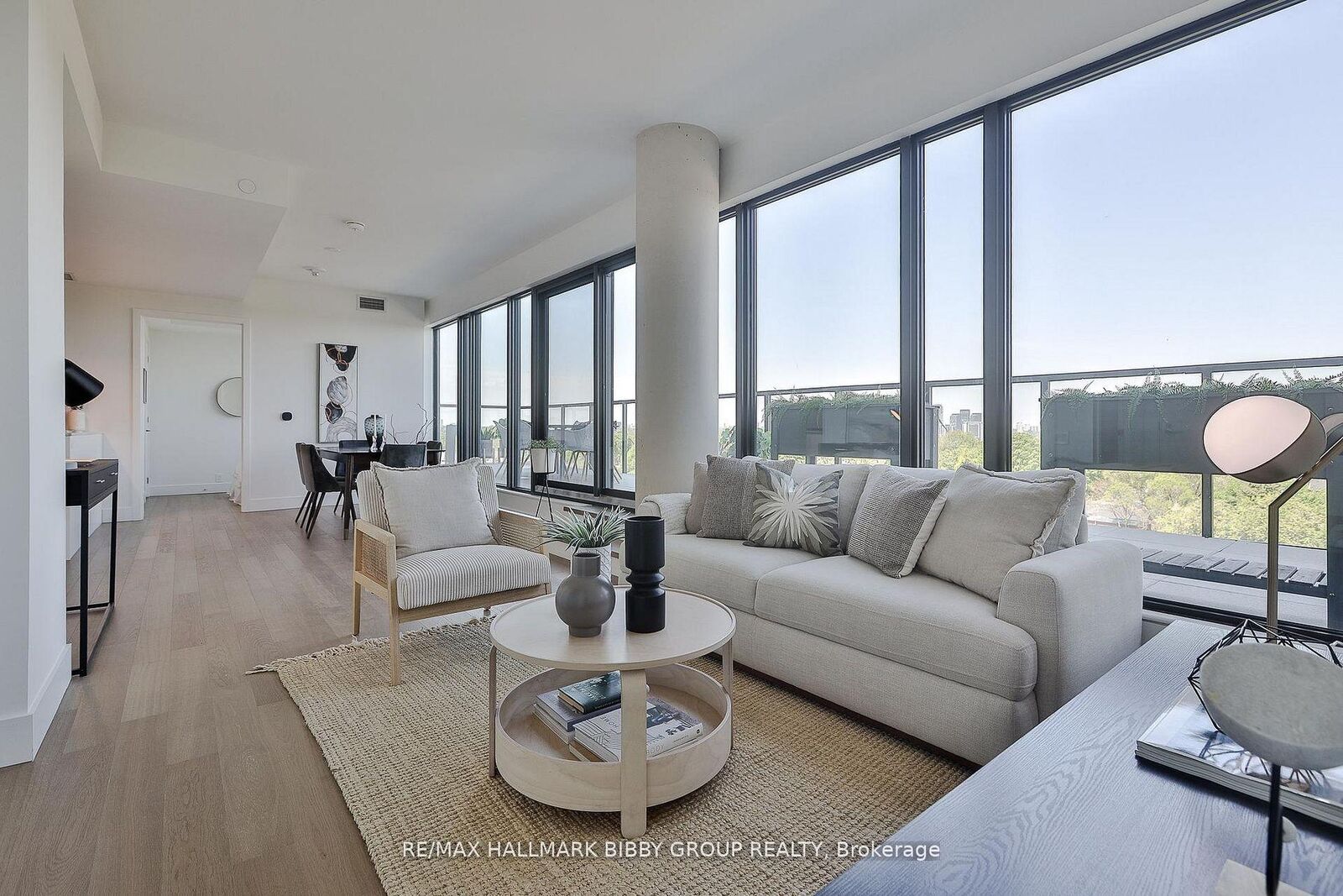 Property Photo: 1414 Bayview Avenue 702 ON M4G 3A7