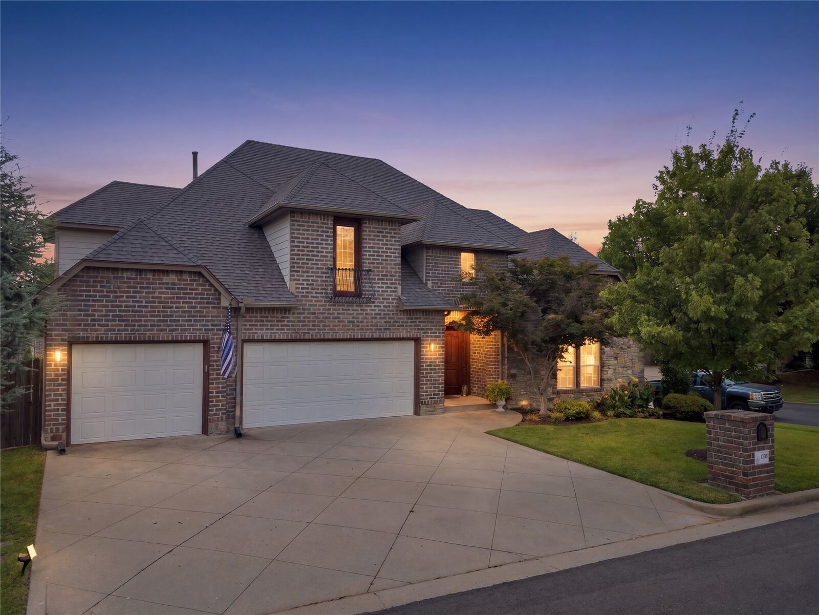 Property Photo:  9944 S 79th East Avenue  OK 74133 