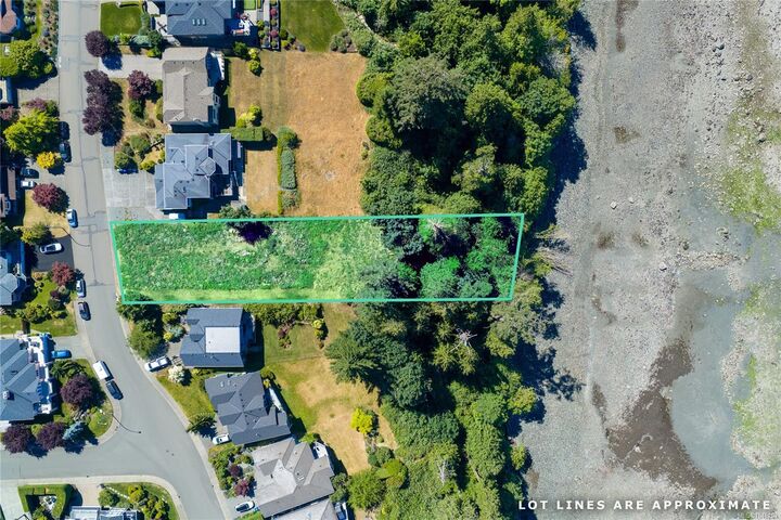 Property Photo:  5402 Bayshore Dr  BC V9V 1G8 