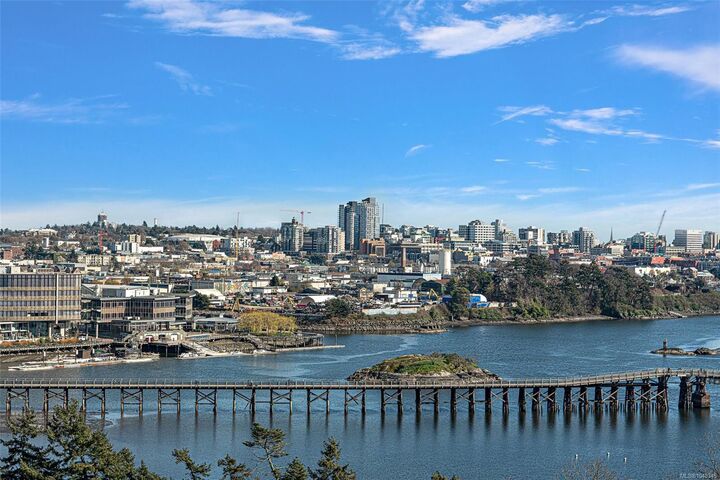 Property Photo:  103 Gorge Rd E #Ph1  BC V9A 6Z2 