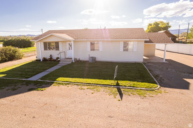 Property Photo:  899 N 500 W  UT 84078 