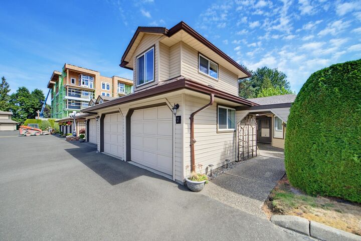 Property Photo:  9515 Woodbine Street 7  BC V2P 7T1 
