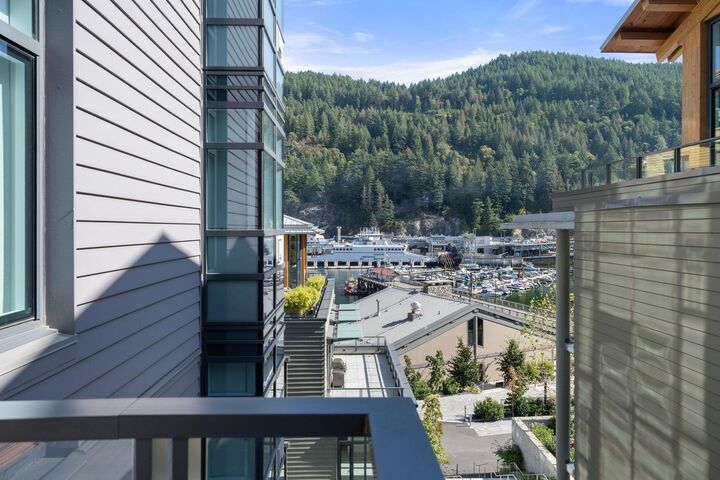 Property Photo:  6699 Nelson Avenue 404  BC V7W 2B2 