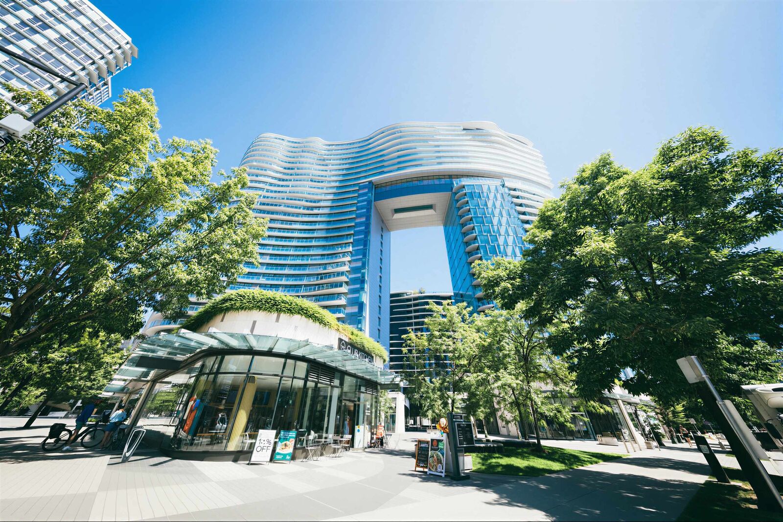 Property Photo:  87 Nelson Street 1785  BC V6Z 0E8 
