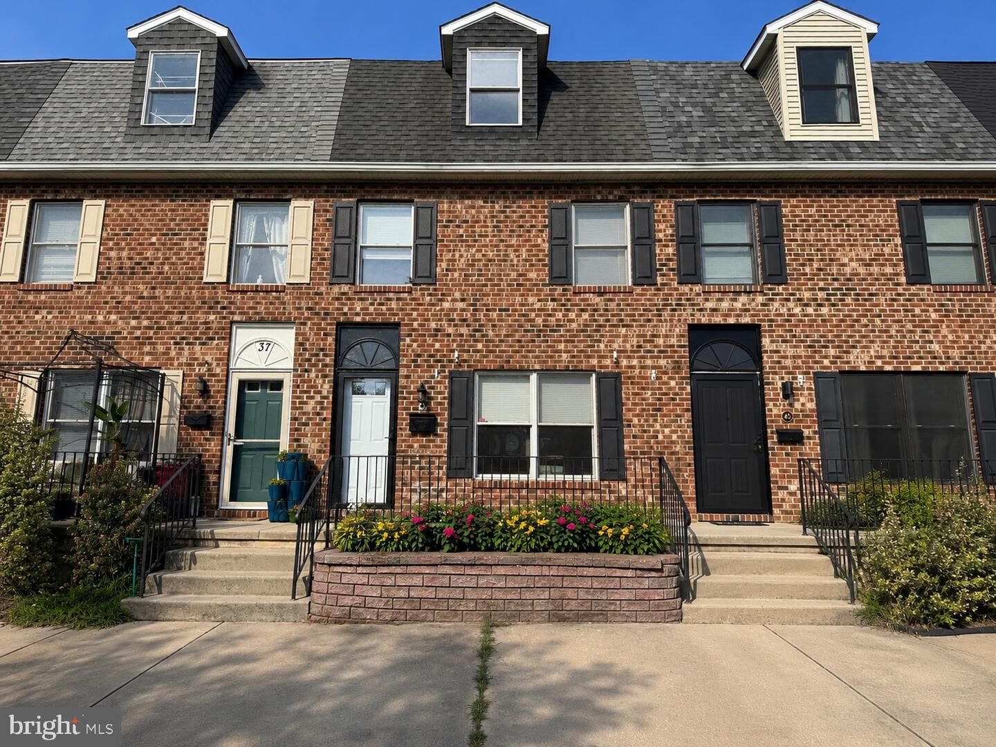Property Photo:  41 Alexander Avenue  NJ 08109 