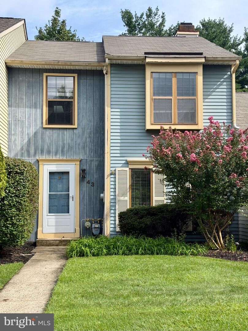 Property Photo:  43 Tynemouth Court  NJ 08691 