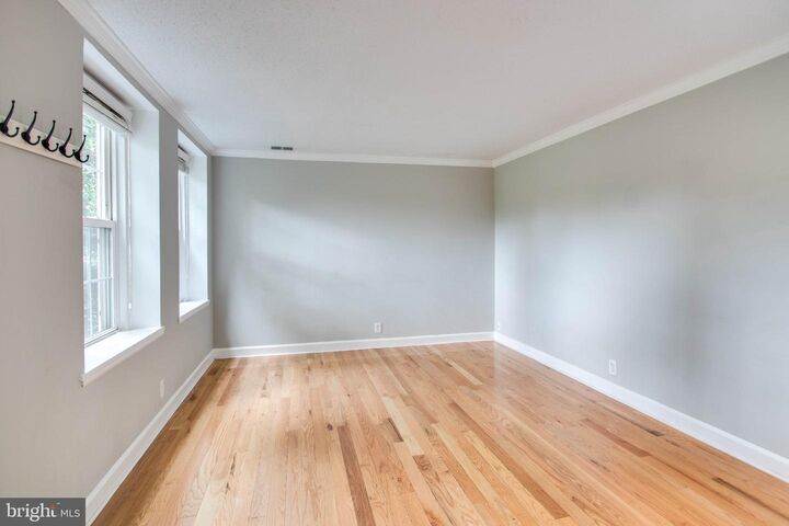 Property Photo:  2802 S Abingdon Street S 2802  VA 22206 