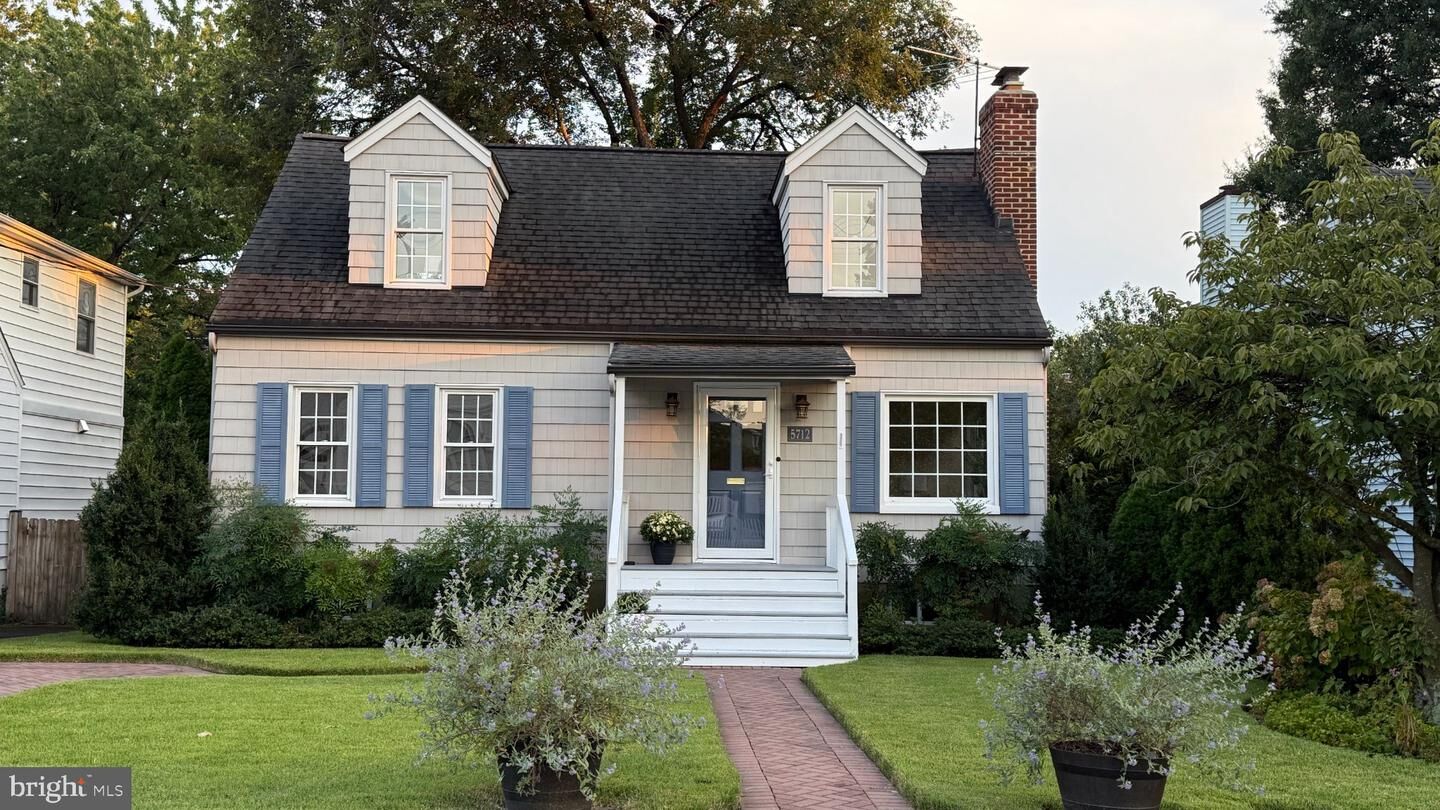 Property Photo:  5712 4th Street S  VA 22204 