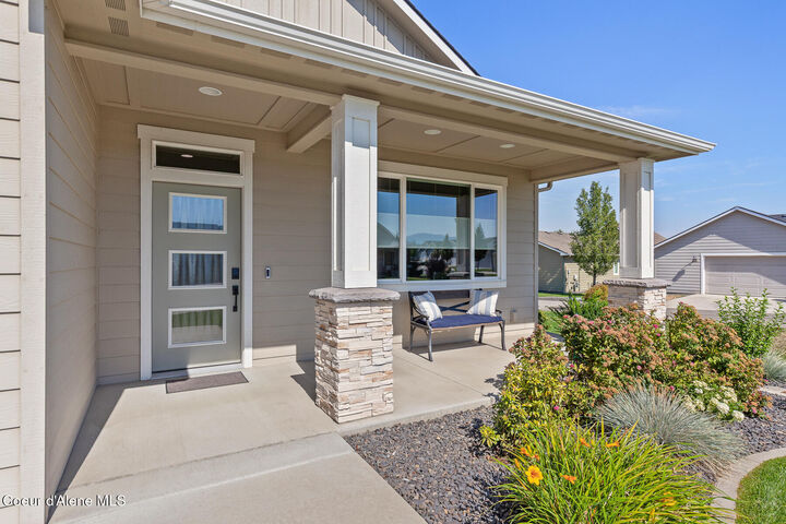 Property Photo:  2687 N Heton Ln  WA 99019 