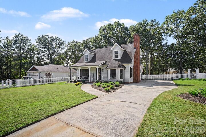 Property Photo:  8005 Lighthouse Way  NC 28079 