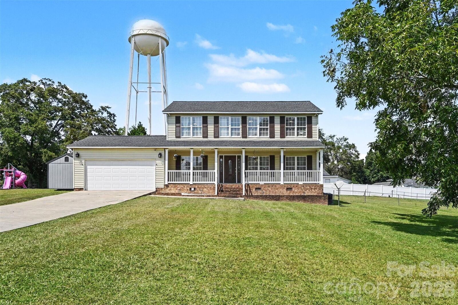 Property Photo:  204 Rowland Avenue  SC 29058 