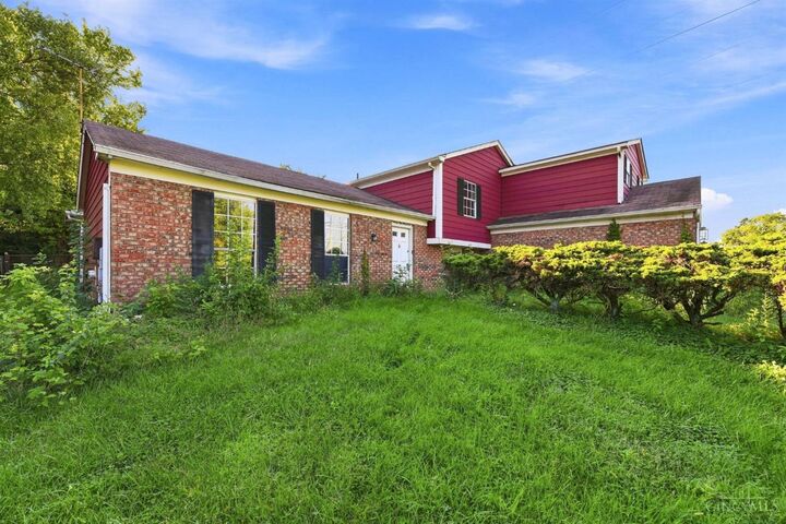 Property Photo: 6200 Benzing Drive OH 45014