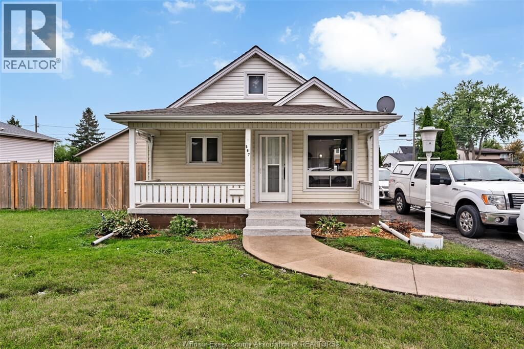 Property Photo:  567 Edinborough  ON N8X 3C5 