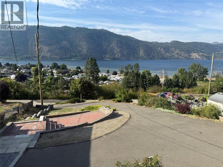 Property Photo: 1225 Bay Drive BC V0E 1M0