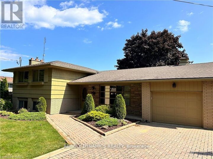 Property Photo:  32 Mississauga Road Lower  ON L2N 2K4 