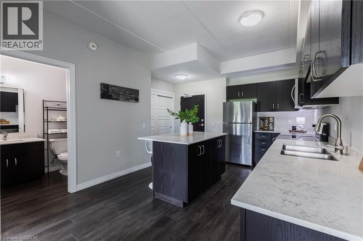 Property Photo:  35 Kingsbury Square 202  ON N1L 0J4 