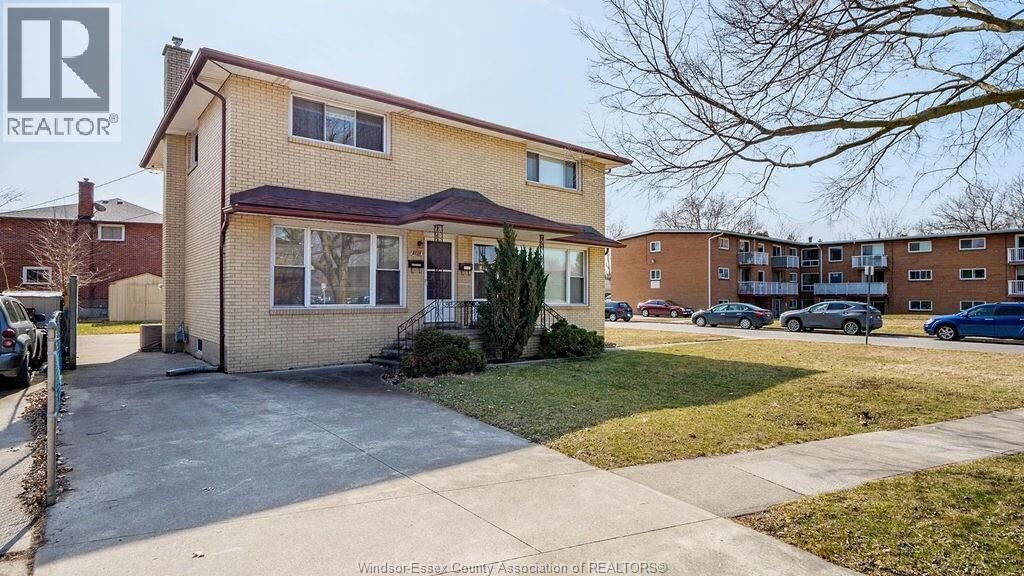 Property Photo:  8729 Wyandotte  ON N8S 1V1 