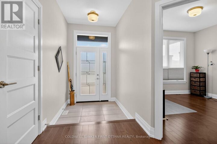 Photo de la propriété:  124 Lyon Street  ON K0A 1W0 