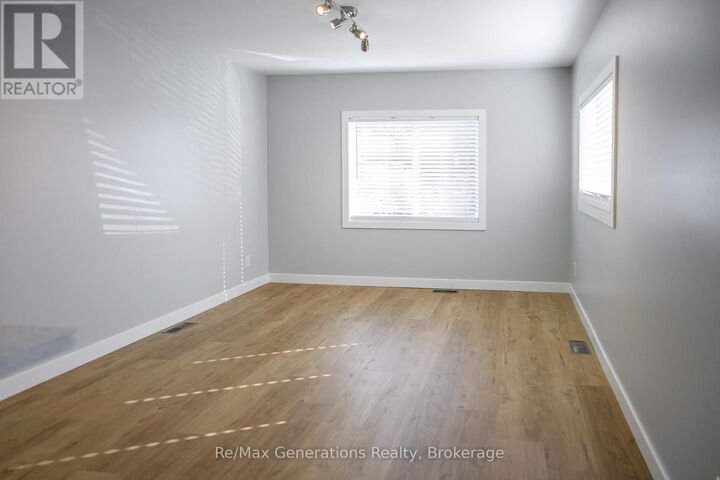 Property Photo:  1055 Chippewa Road F3  ON P7J 1J1 
