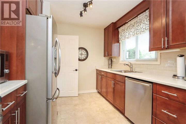 Property Photo:  1271 Woodbine Avenue  ON P3A 2M2 
